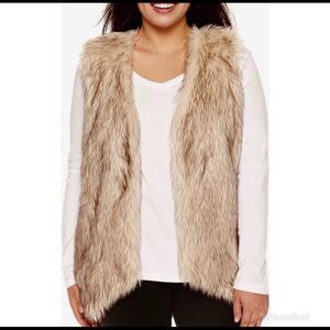 Beige Alyx 1X faux fur vest